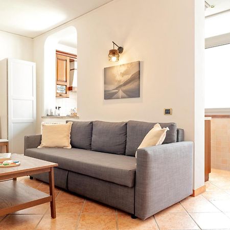 Cozy Retreat In Coastal Livorno Apartment Exterior photo