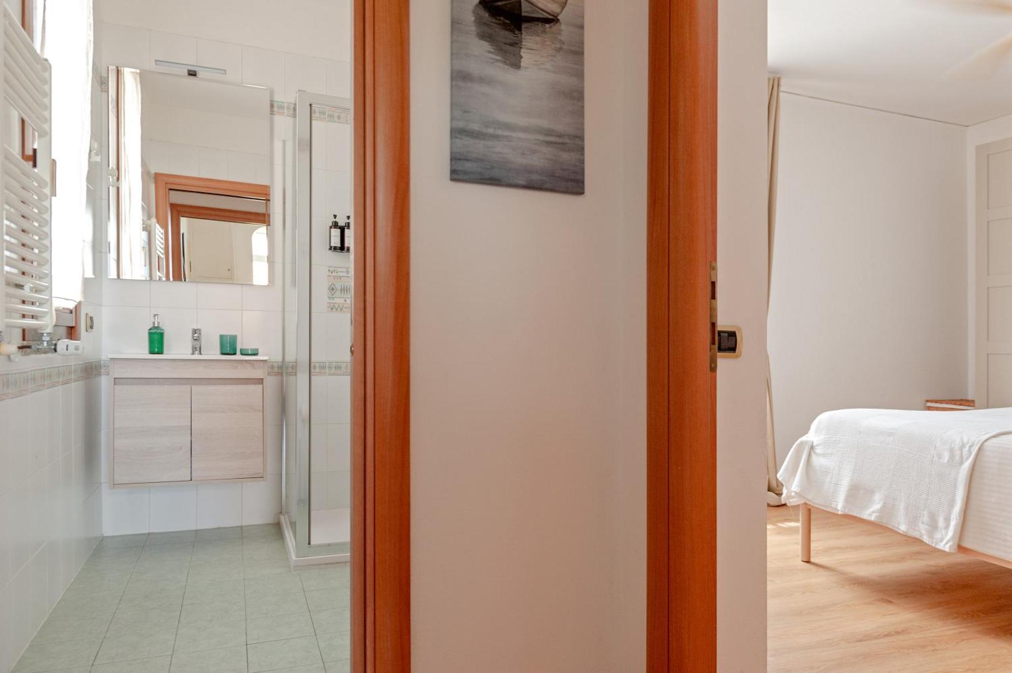 Cozy Retreat In Coastal Livorno Apartment Exterior photo